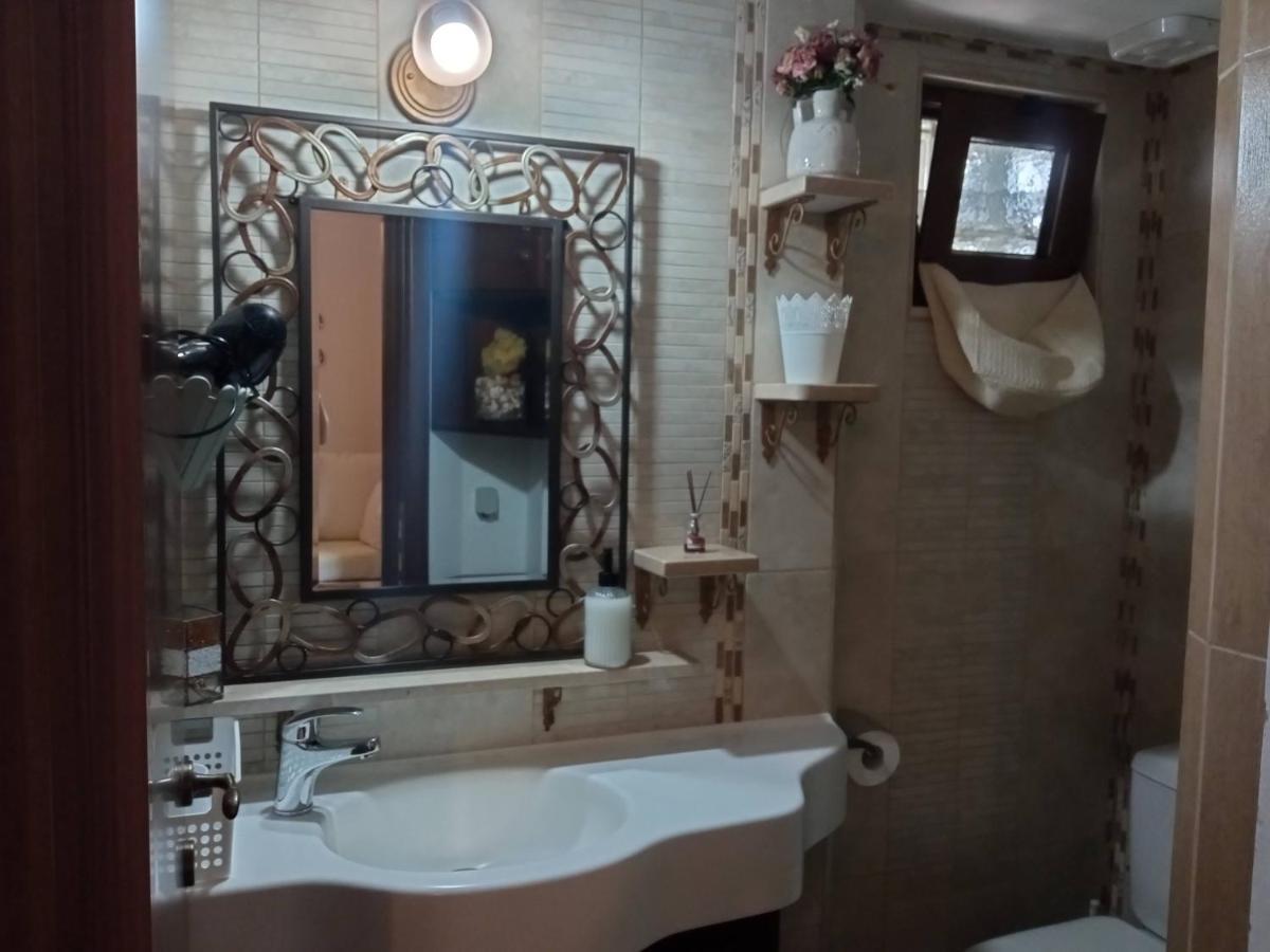 Nikelen Lindian Exclusive Apartments Ліндос Екстер'єр фото